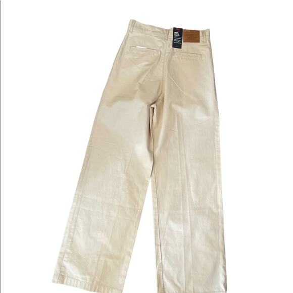 NWT Levi’s Super high rise loose khaki pleated wide leg pants size 26x30 - Picture 4 of 10